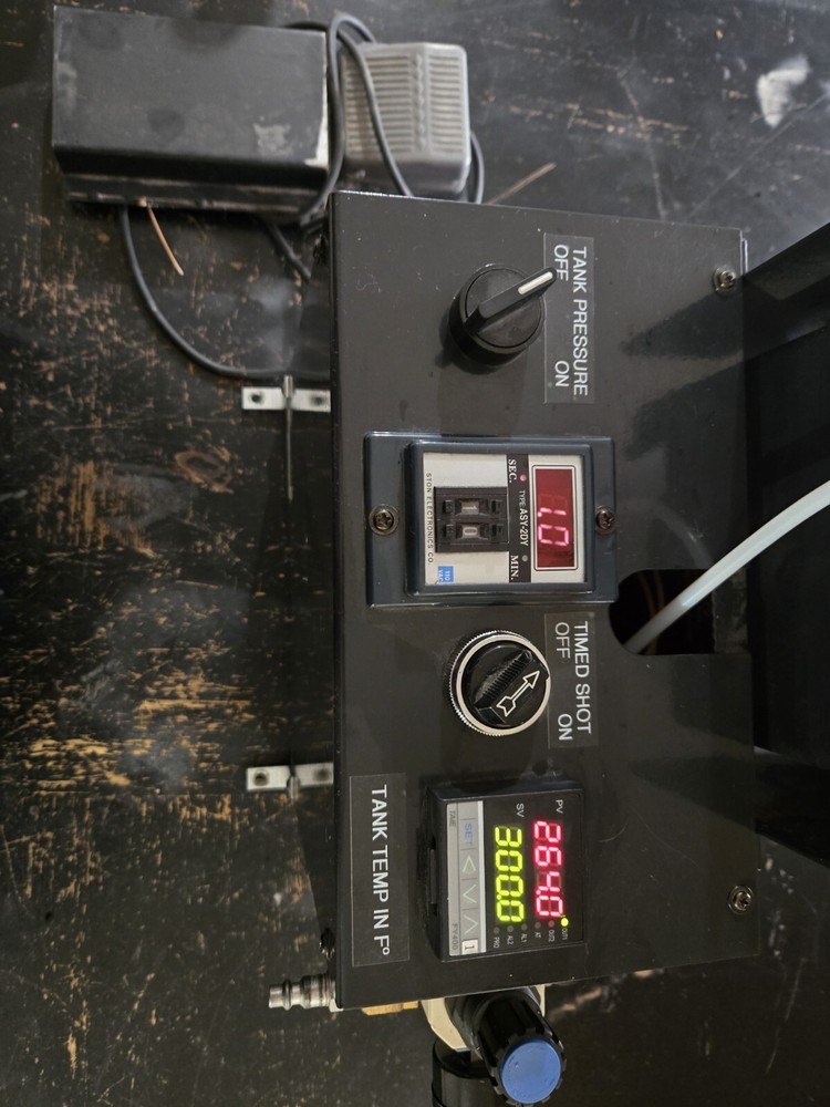 Shot Pot 2 Hot Melt Dispenser Pneumatic Variable Temp Glue Applicator used