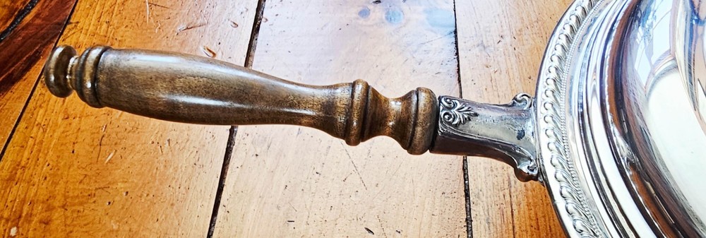 Sheridan Serving Covered Dish 2 QT Pyrex Chafing Stand + Burner Silverplate