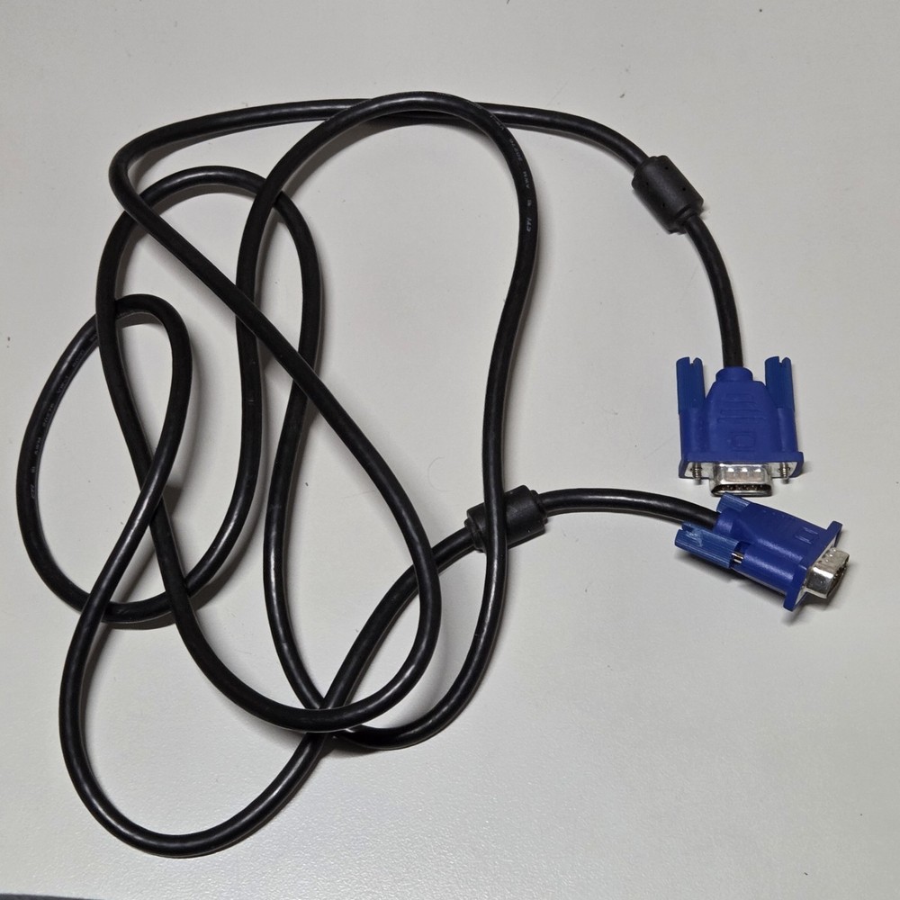 Epson PowerLite 735C LCD Projector W/ Software Cables Remote Case Device Tested