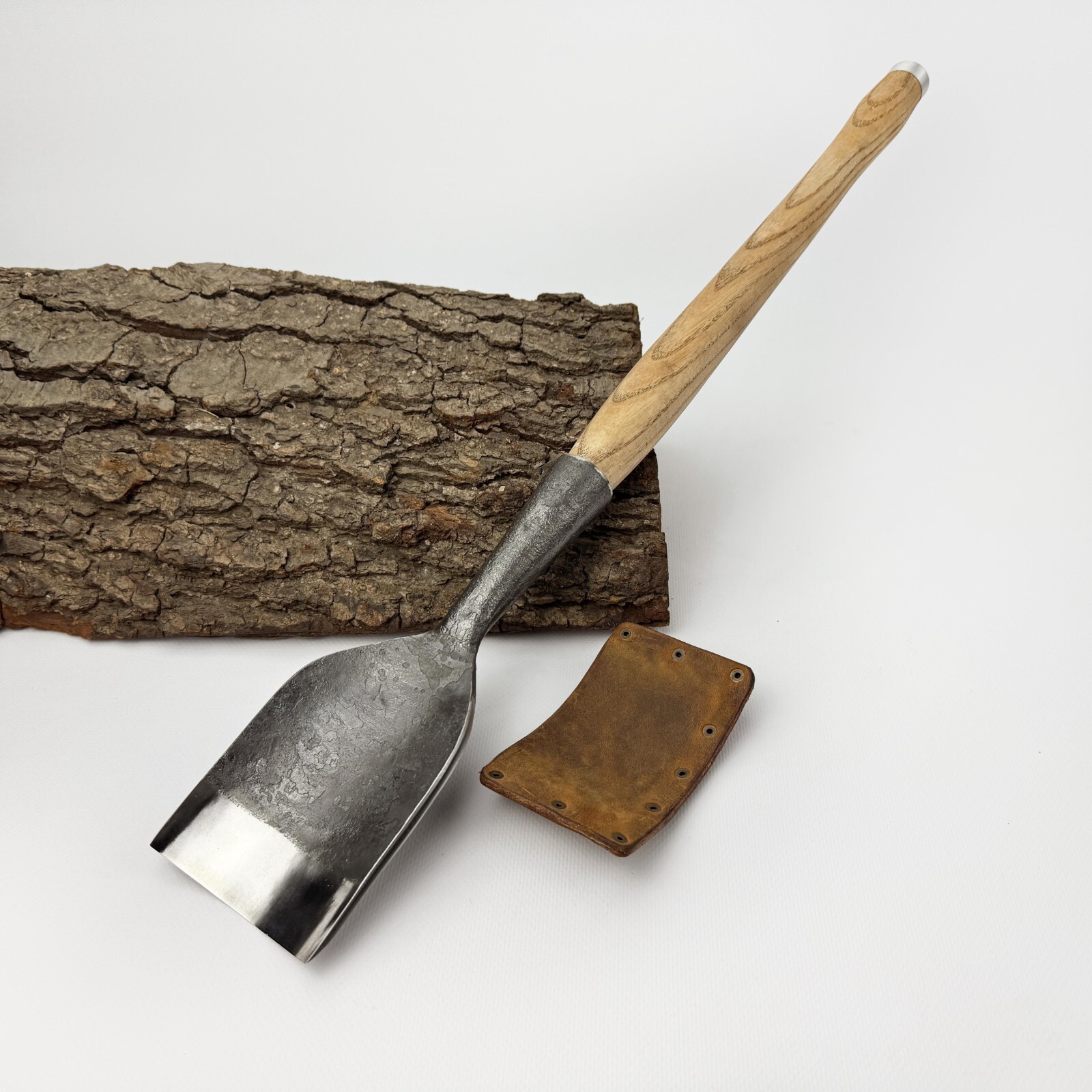 Rounded Timber Chisel – Hand-Forged Steel, Ash Handle, Sheath, Heavy Duty