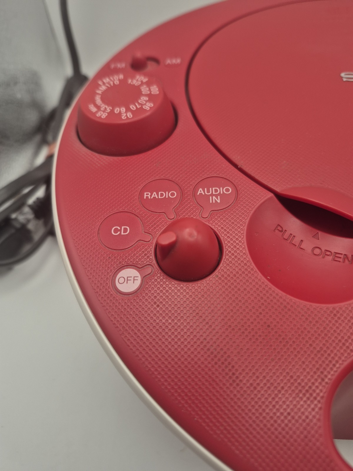 Sony ZS-E5 Red Portable CD Player AM/FM Radio AUX Input Stereo Portable Boombox