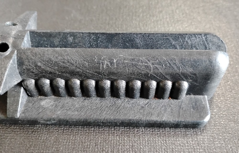 Spyderco Tri-Angle Sharpmaker Kit - Sharpening System Ceramic Stones Model 203F