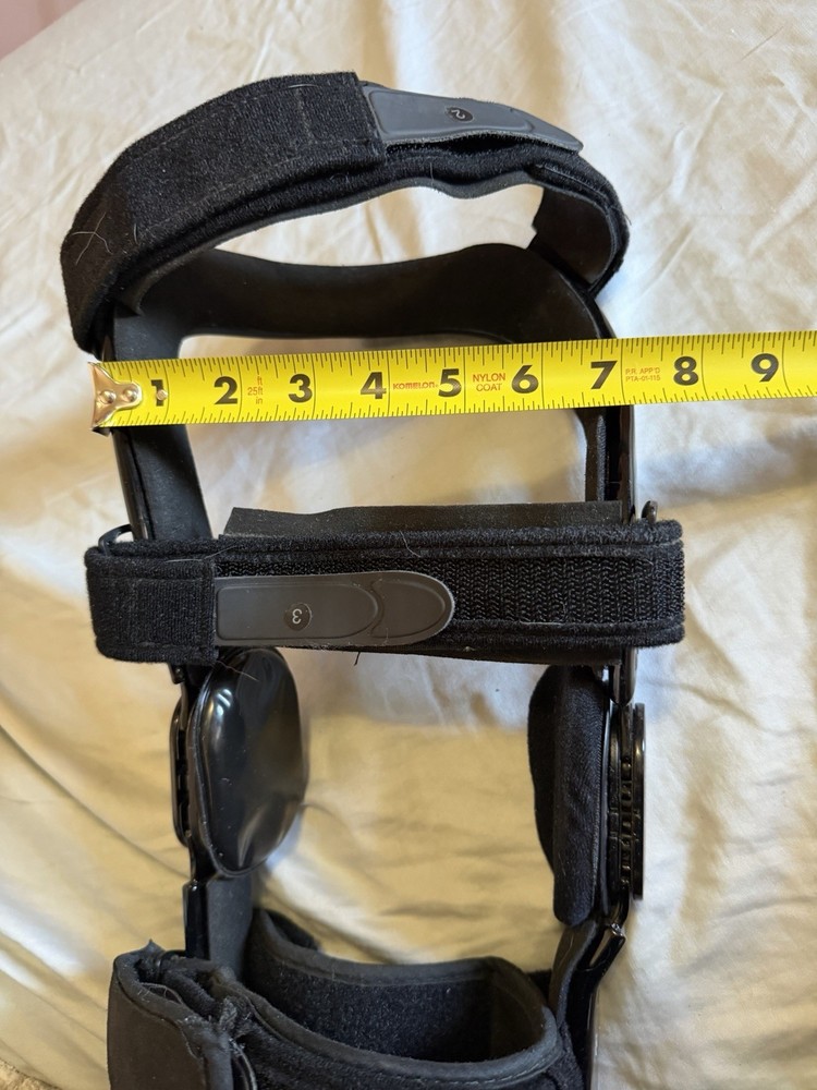 Donjoy Defiance Knee Brace - Left - Large