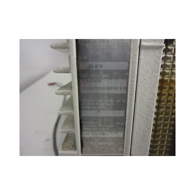 ROTARY VANE VACUUM PUMP