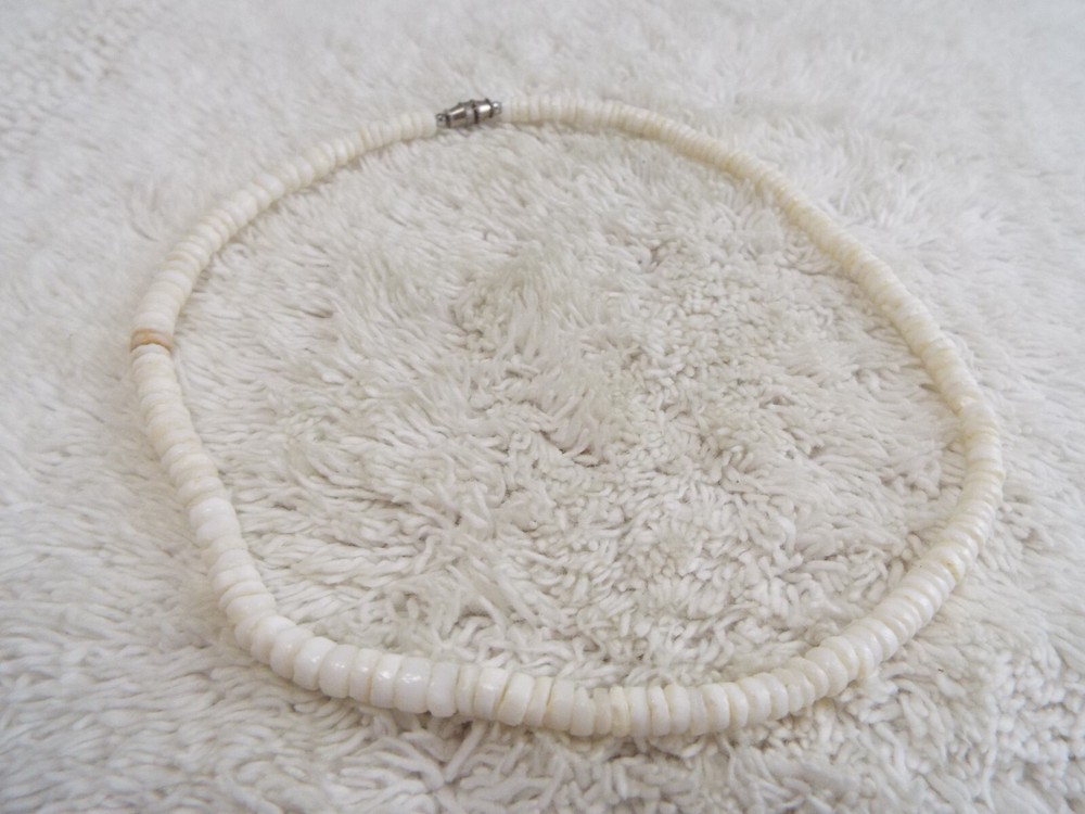 White Heishi Shell Necklace (C34)