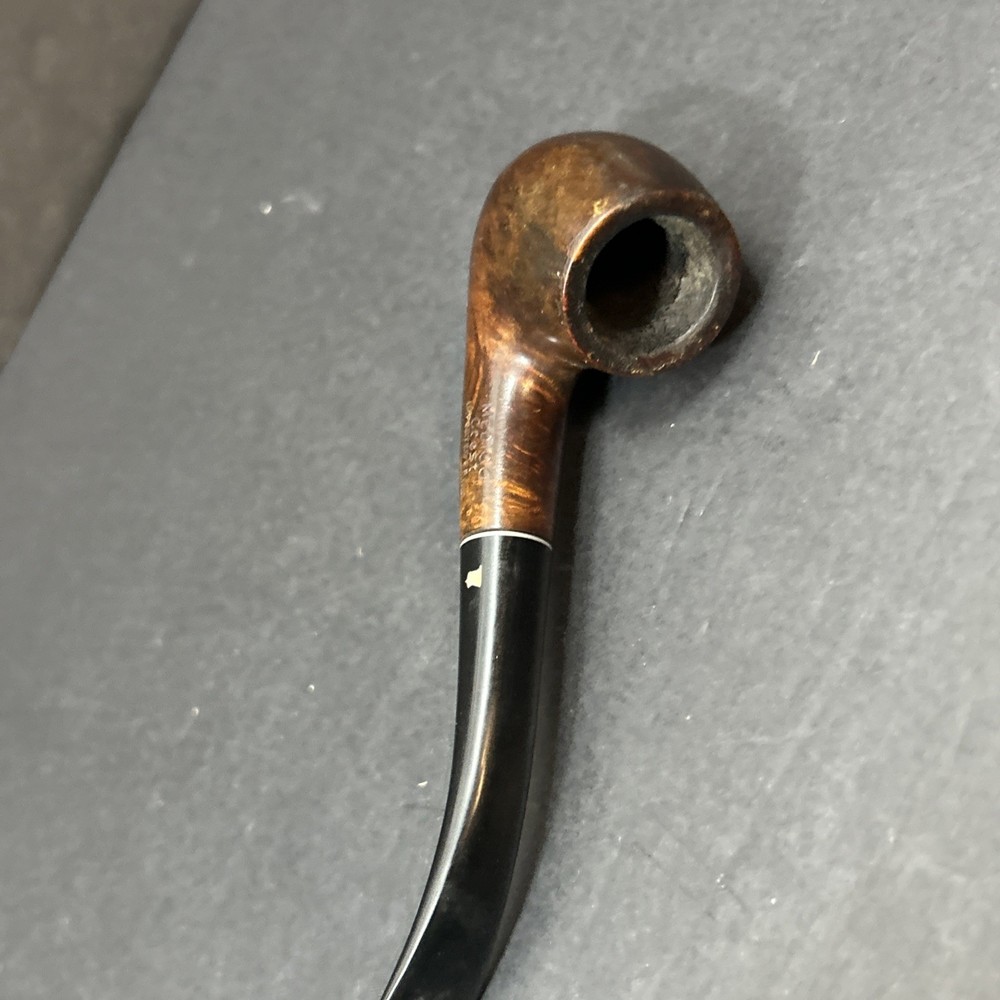 Vintage Medico Crest Briar Pipe #32