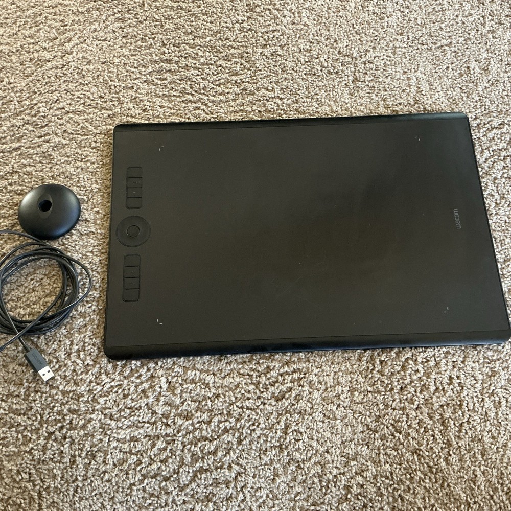 Wacom Intuos Pro Pen Tablet PTH860