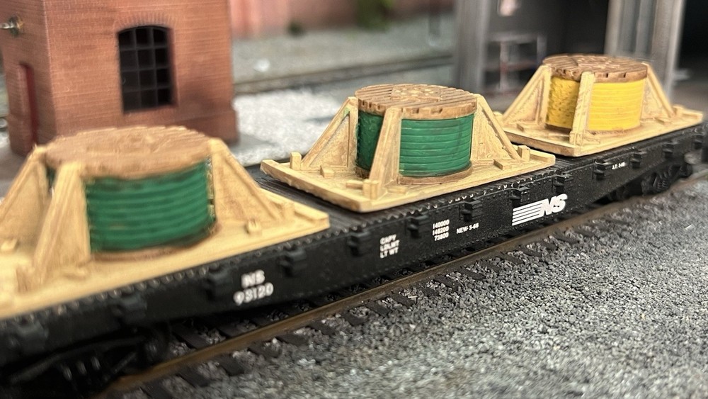 N Scale Cable Drum On Pallet - Car Load (3)