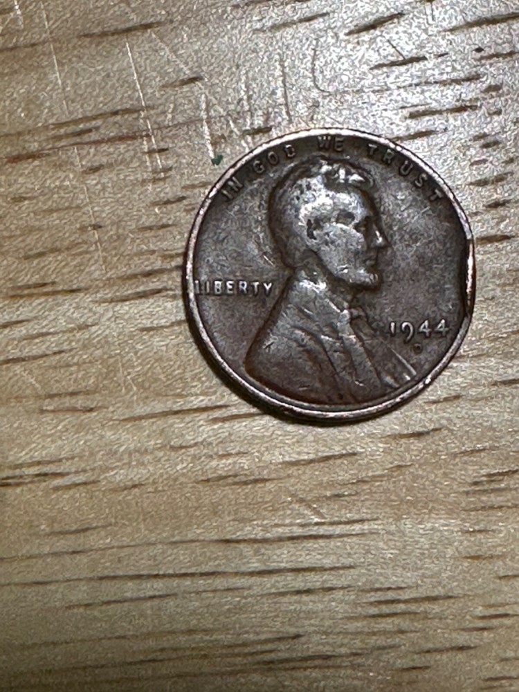 1944 D Lincoln Wheat Penny, L Edge Error