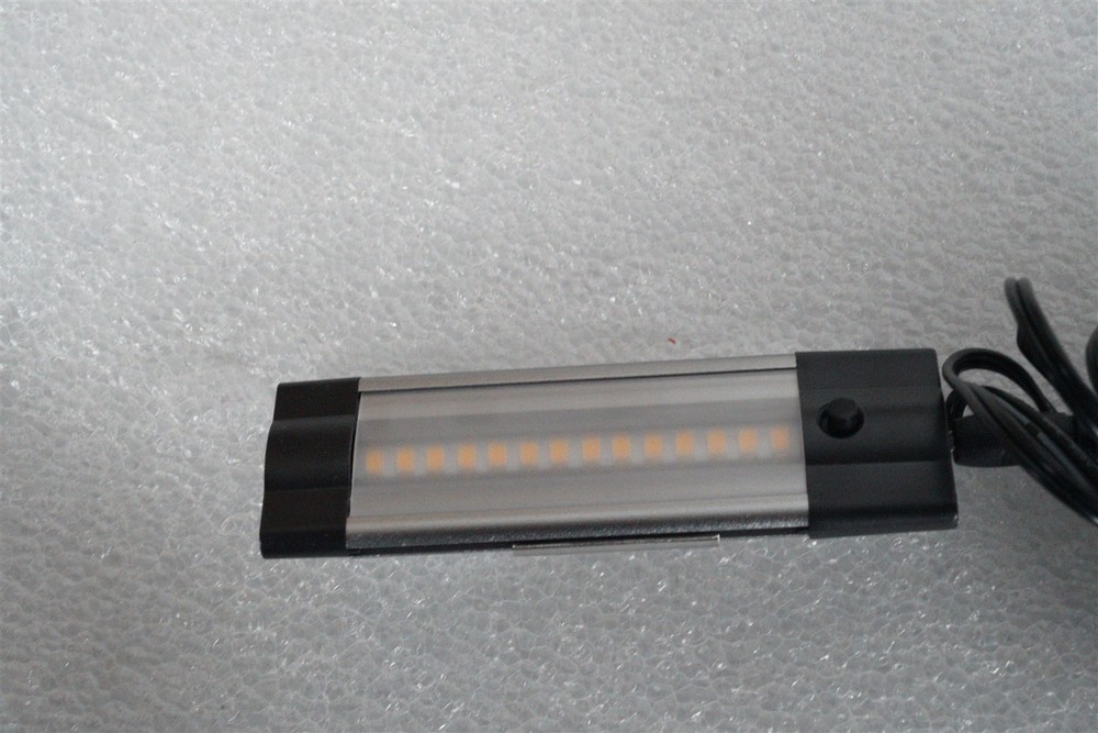 Radionic ES-CA03-WW 4 Inch LED striplight, for undercabinet and task lighting