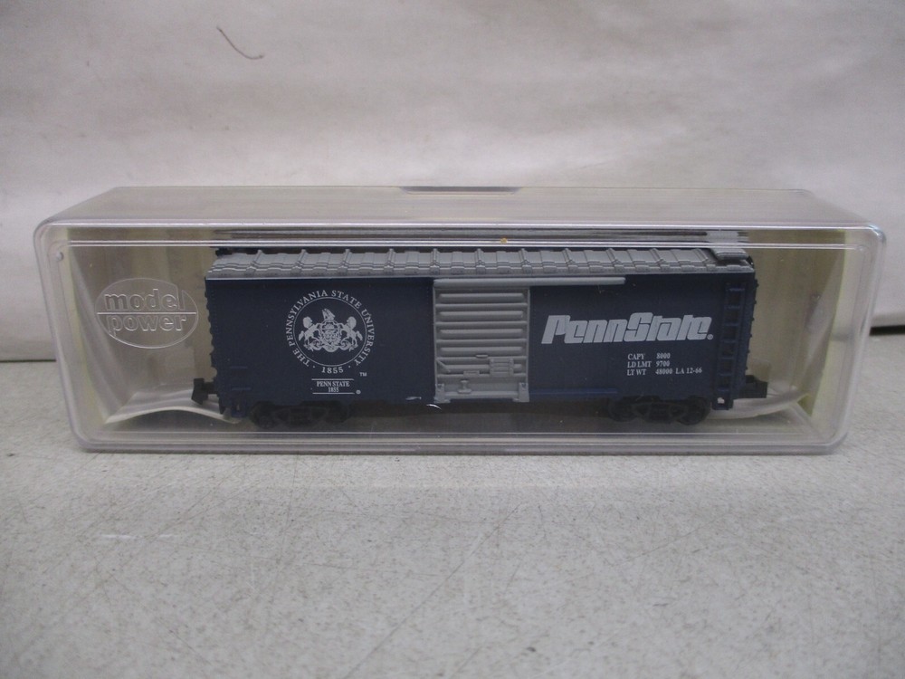 Colors Bright Penn State Box Car N Scale