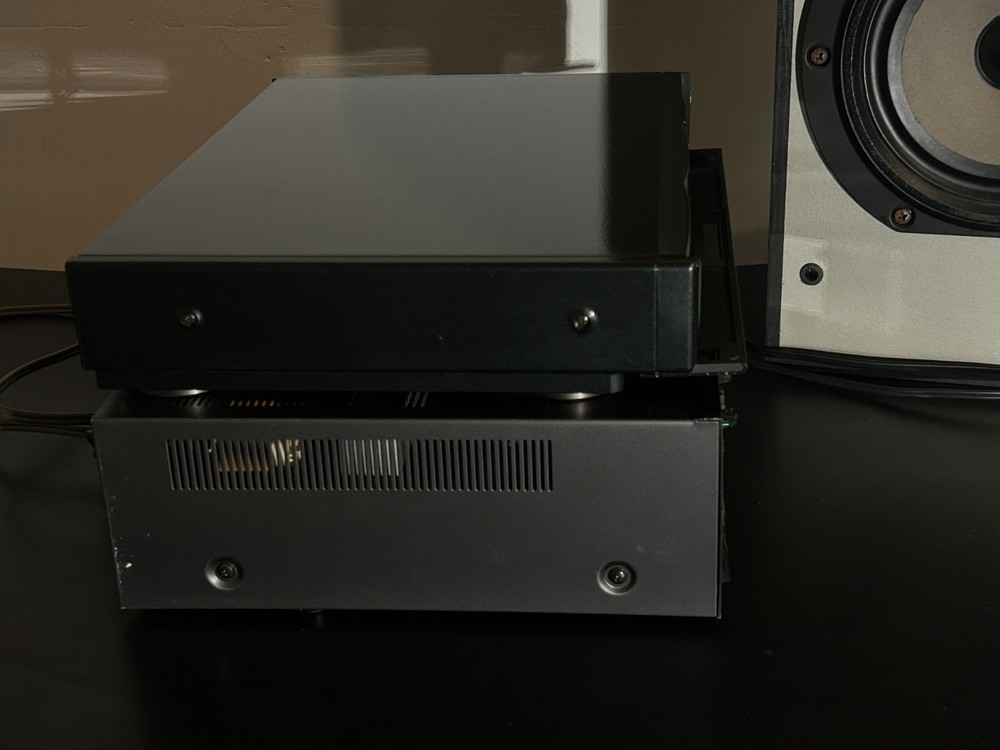 Working Marantz SD 2020U Cassette Deck SD2020 with a cool tape-loading tray