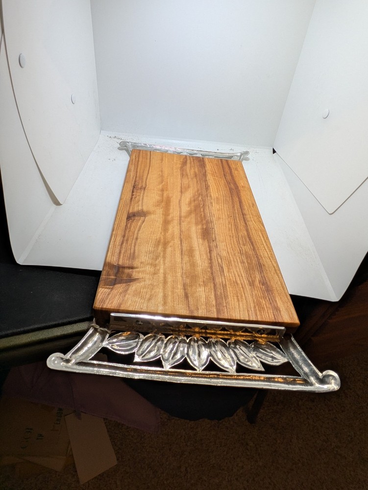 Basic Spirit Pewter Handle Cutting Board NEW