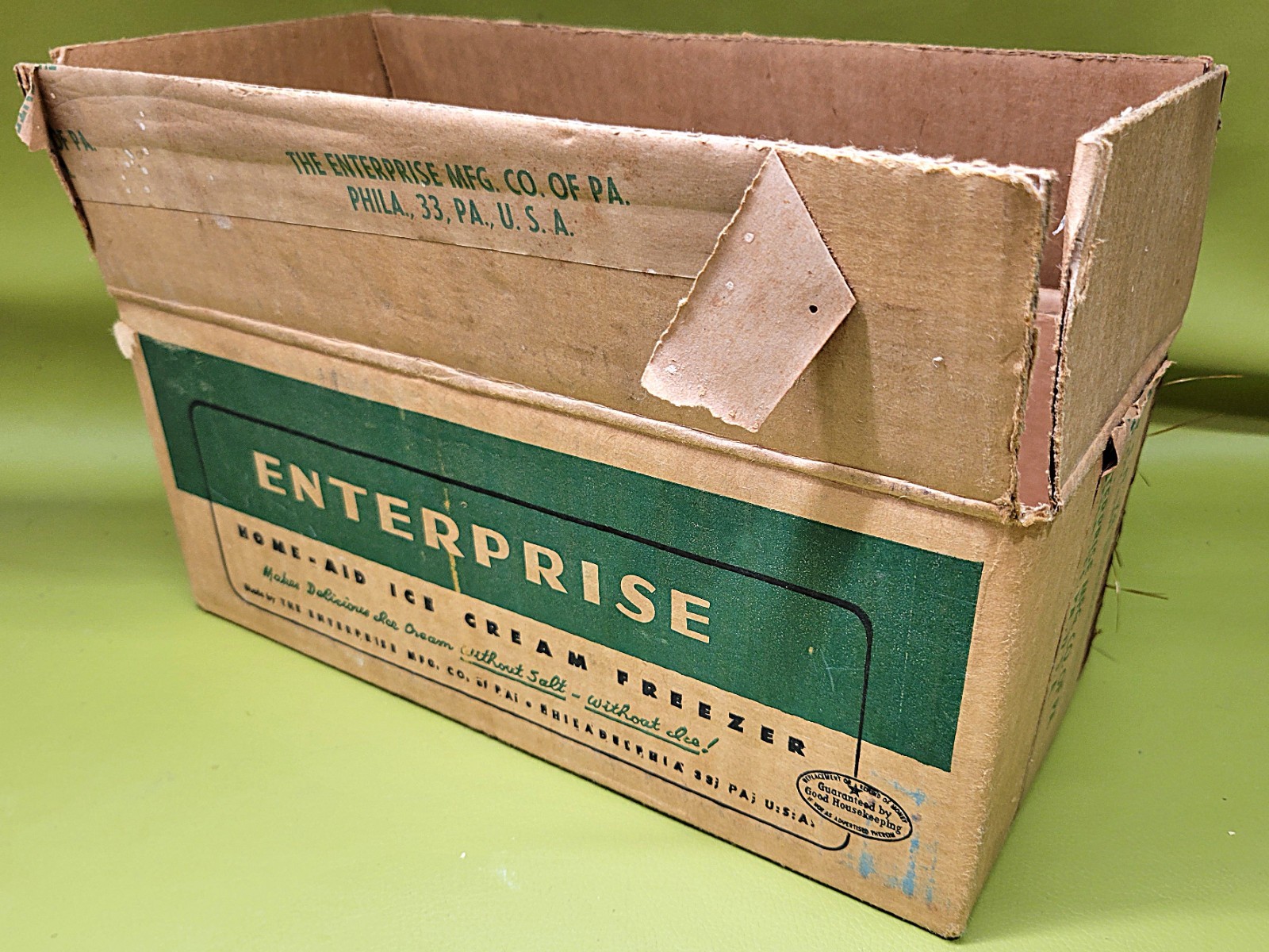 VINTAGE 1950s ENTERPRISE MFG. (SILEX) HOME-AID ICE CREAM MAKER - WORKS