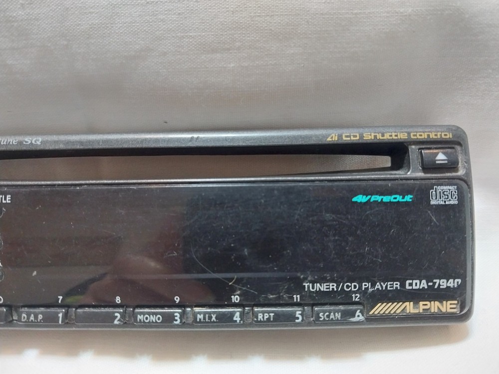 ALPINE CDA-7940 CAR STEREO FACEPLATE ONLY (Used).