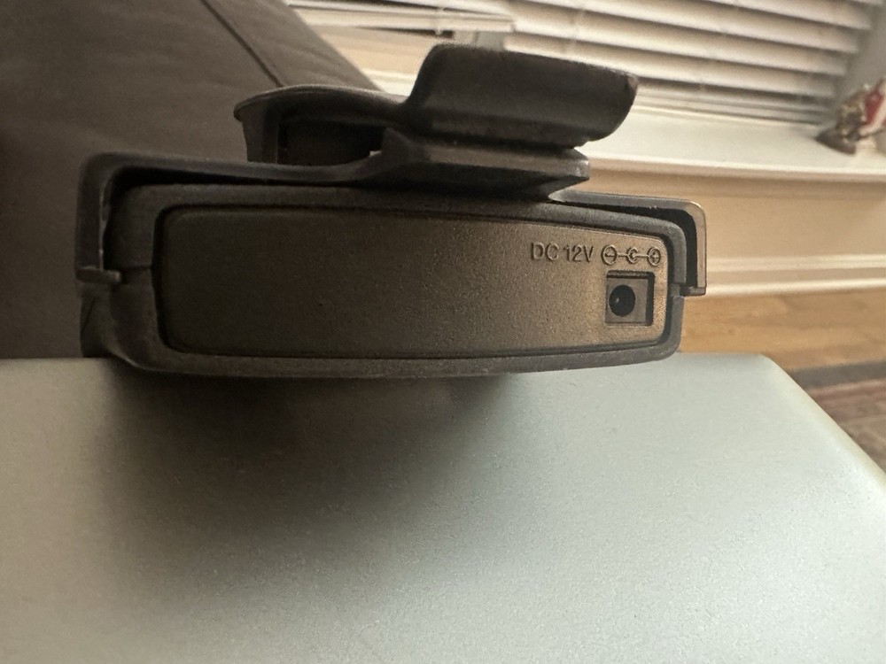 Uniden Radar Detector RD 8 With Visor Mount Vintage