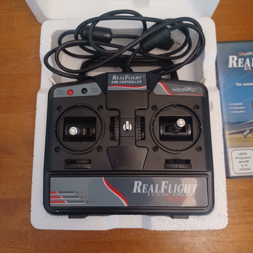 Real Flight R/C Flight Simulator Basic W/ DVD Controller Great Planes