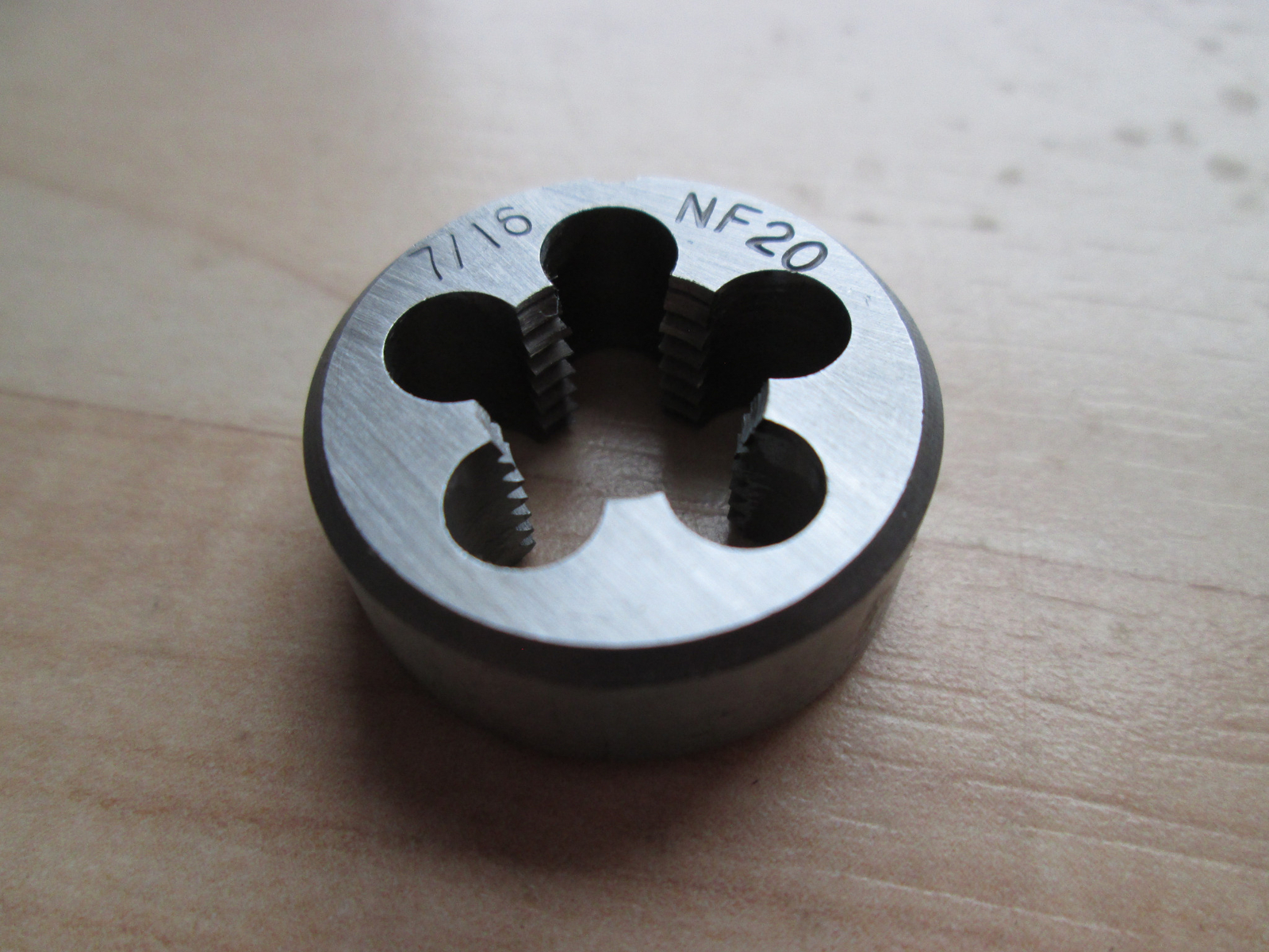 NEW 7/16" 7/16"-20 7/16"-NF20 SAE Die HSS Steel Die, Hand Threading #T16EP