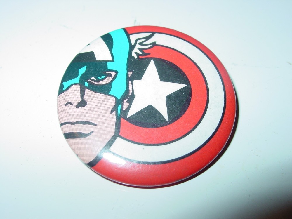 Vintage Marvel Captain American Comic Book Button