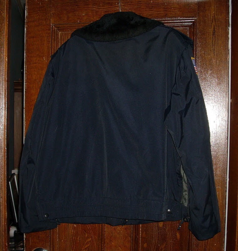 BLAUER NYLON JACKET MENS SIZE 46R
