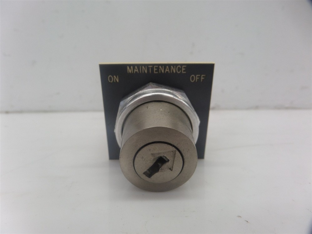Allen-Bradley 800T-H33 Key Selector Switch W/ Key