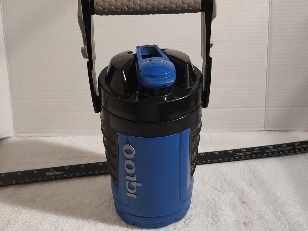 Igloo 1/2-Gallon Laguna Pro Beverage Cooler - Blue