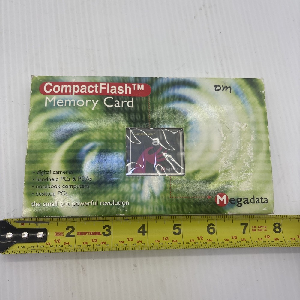 Compact Flash Memory Card Mega Data for Digital Camera and Handheld PC Users {A}