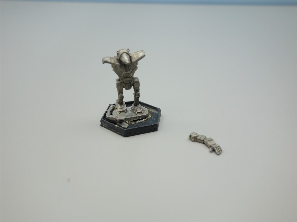 Battletech: Wolfhound Mech (unpainted)