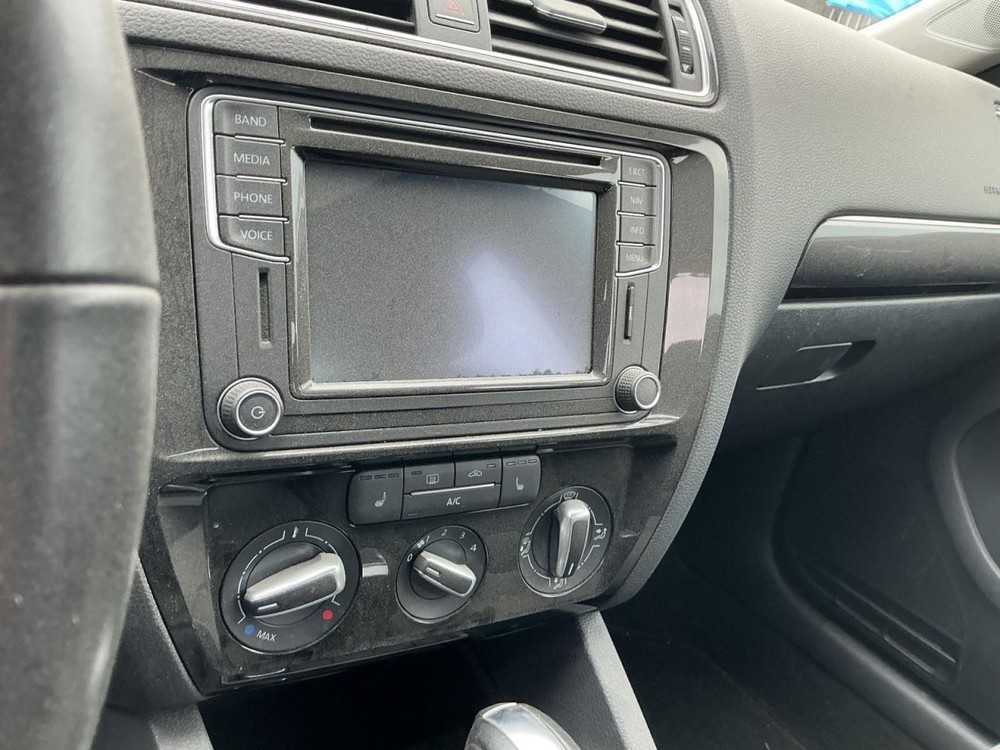 JETTA 2016 Glove Box 4984618