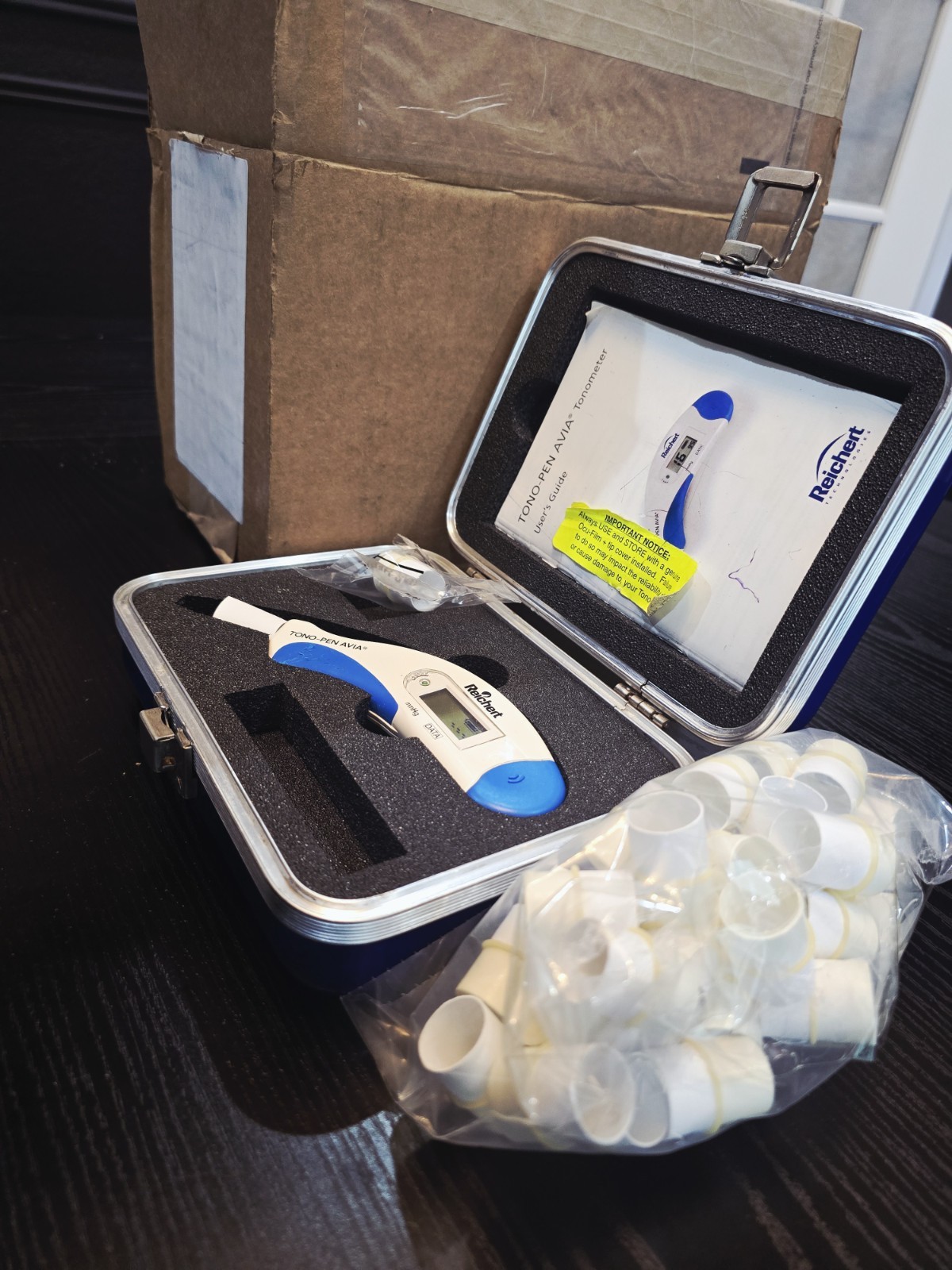 Reichert Avia Quick-Tap Tono-Pen/ Tonometer with Case, TIPS AND WARRANTY