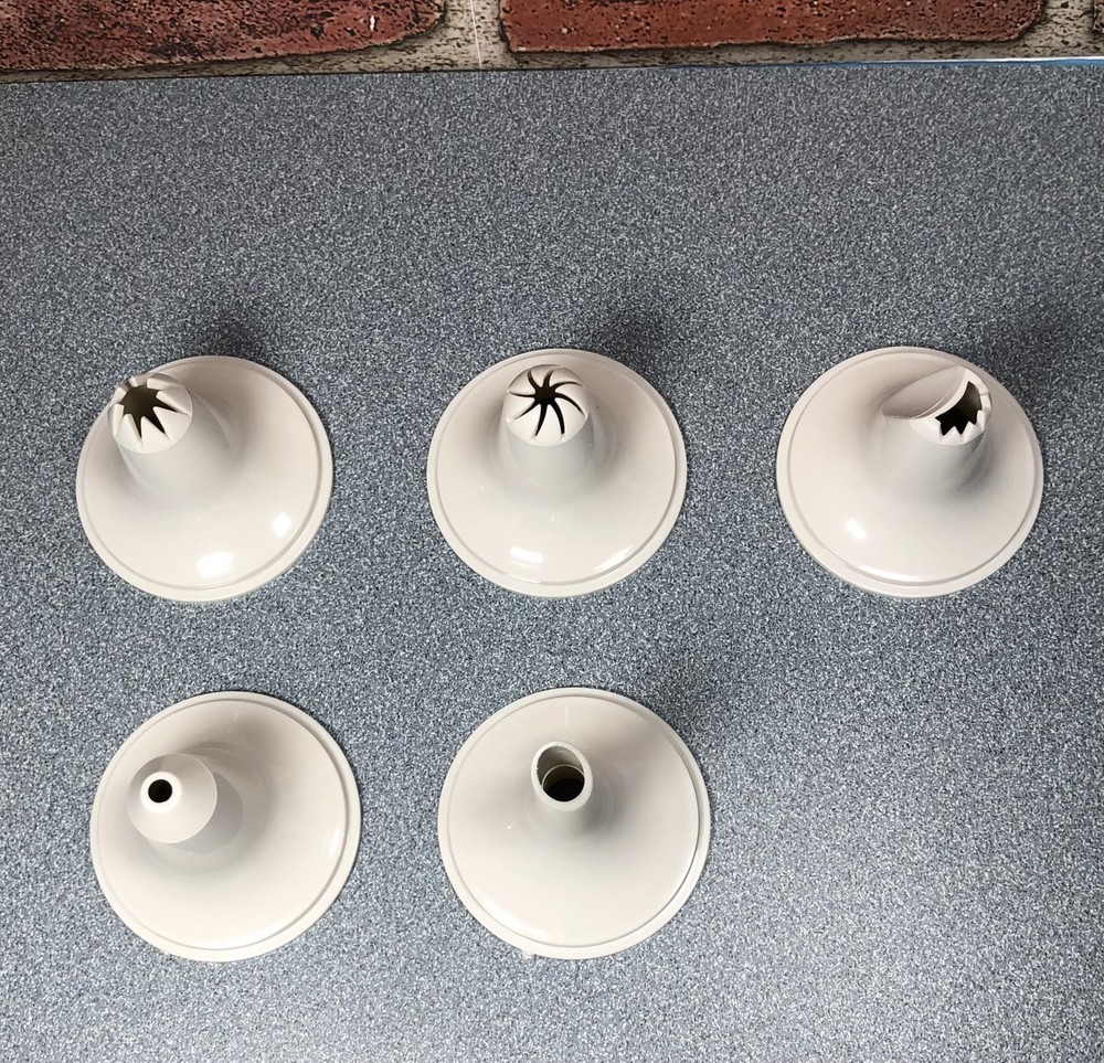 Pampered Chef Easy Accent Decorator #1775 (5) REPLACEMENT TIPS ONLY