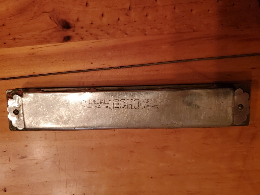 Vintage Specially ECHO Harmonica collectable music