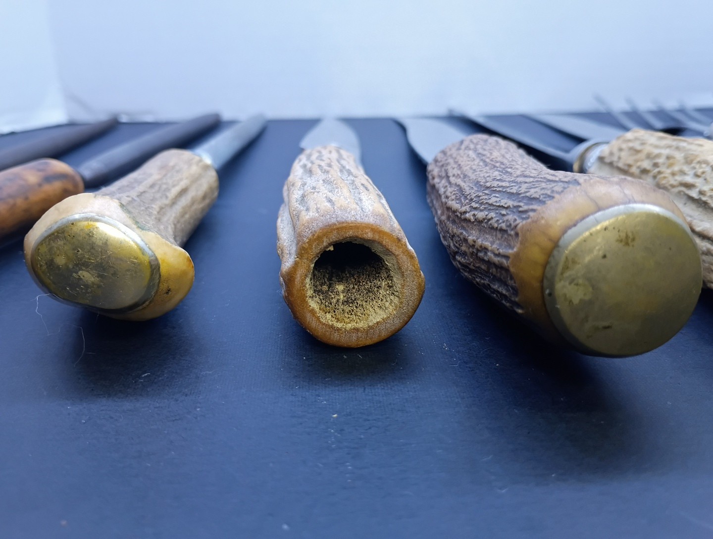 VINTAGE STAG HANDLE MIXED KITCHEN CARVING UTENSILS LOT