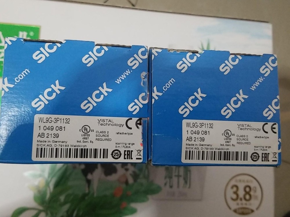 NEW WL9G-3P1132 sensor