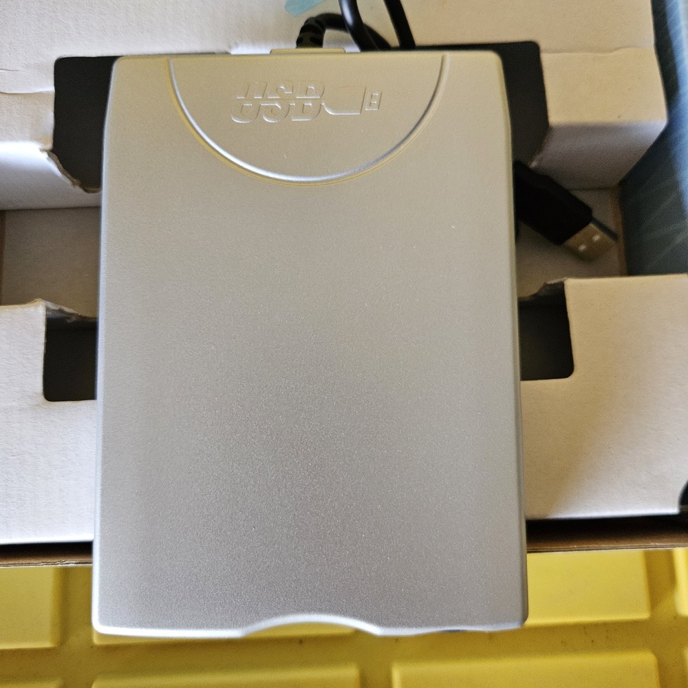 Mitsumi External USB Floppy Disc Drive Computer D353FUE