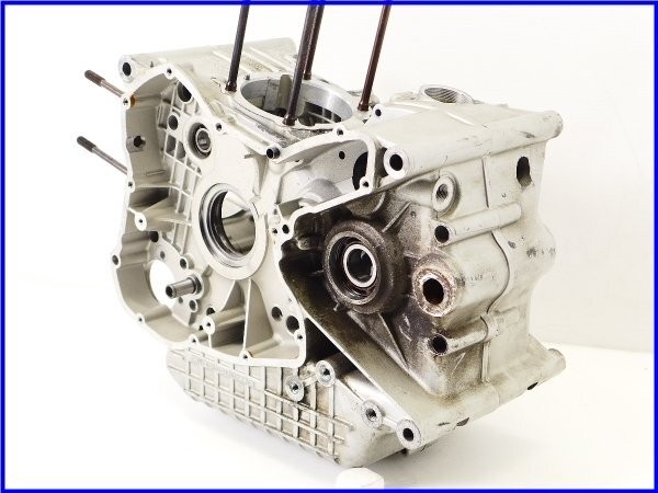 DUCATI 2001 748R Genuine crankcase 18,380km