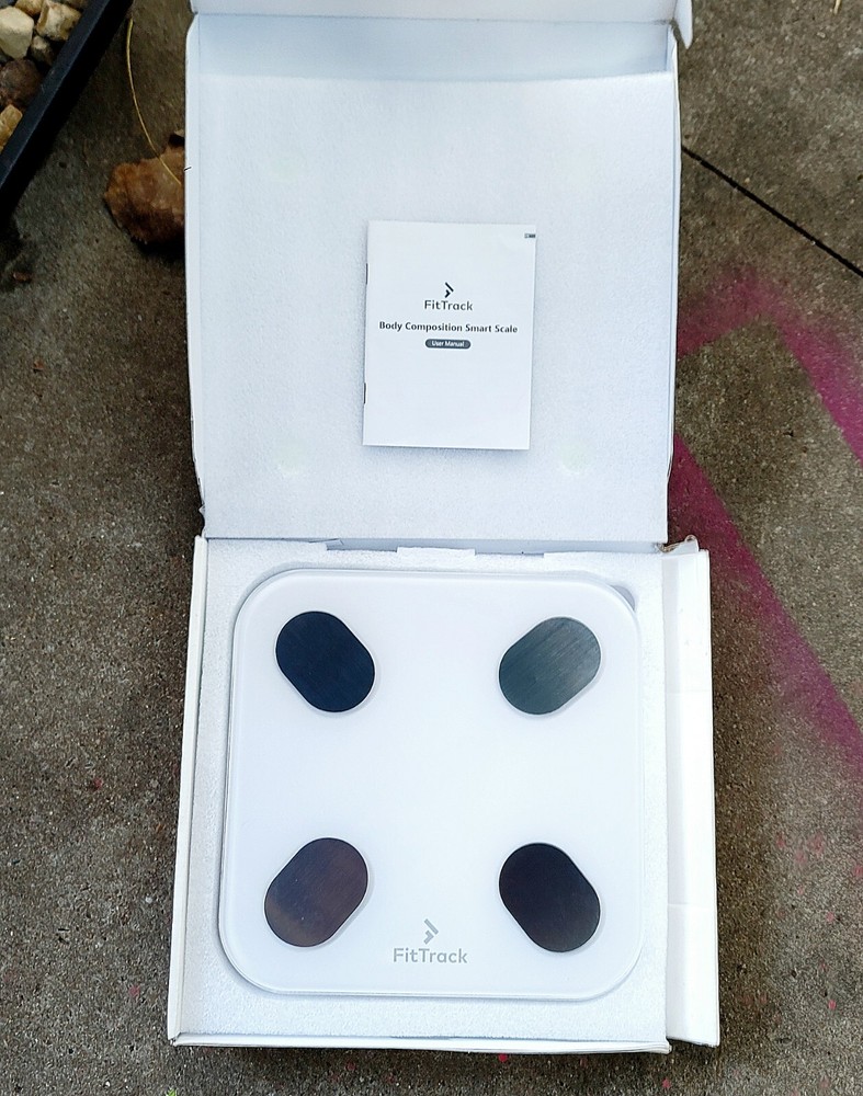FitTrack Smart Full Body Composition SCALE The Dara BMI Digital Bluetooth White
