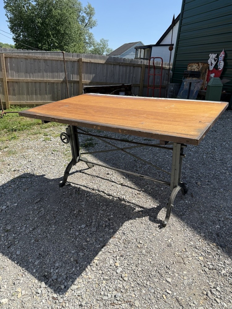 1920s Post Industrial Adjustable Easel Drafting Table Office Study Artist art