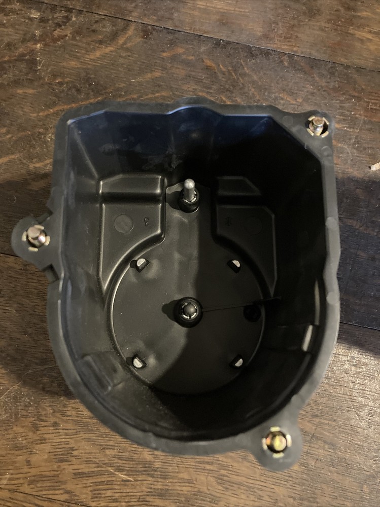 NOS Distributor Cap ACDelco E353A