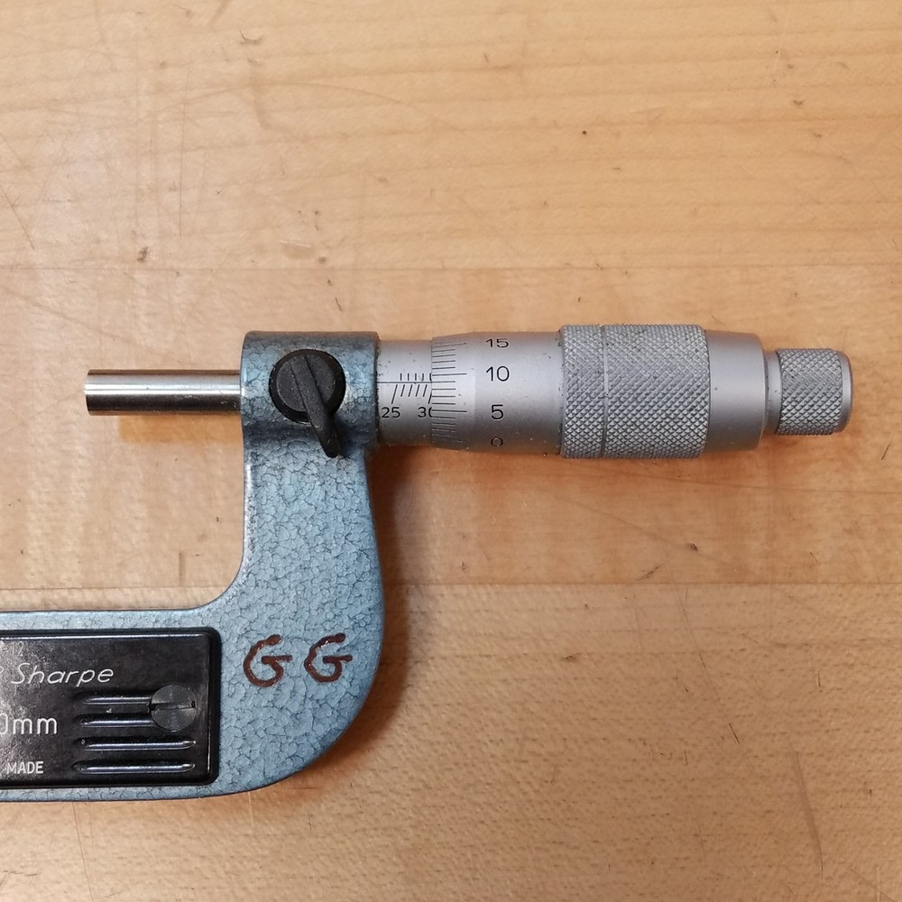 Brown & Sharpe 210-12, 25-50mm, Thread Micrometer Without Tips - USED