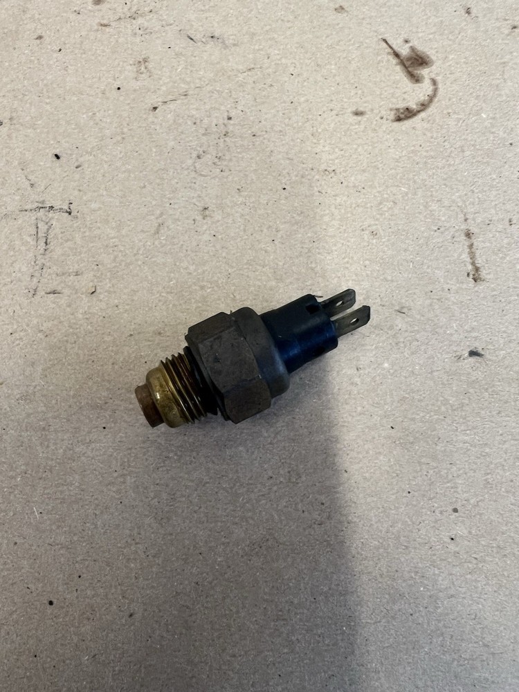 1985 Honda Elite CH150 Radiator Temp Sensor B659