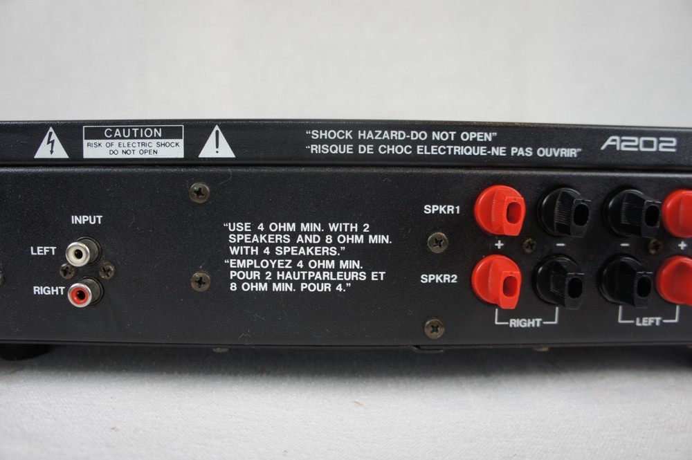 SAE A202 DUAL HIGH RESOLUTION POWER AMPLIFIER