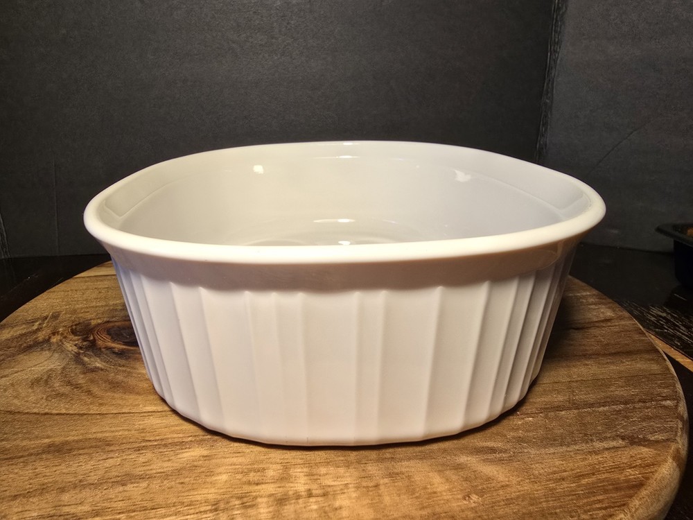 White Corning Ware Oval Baking Dish 1 Litre / 4 Cups Ceramic Bake Ware NEW