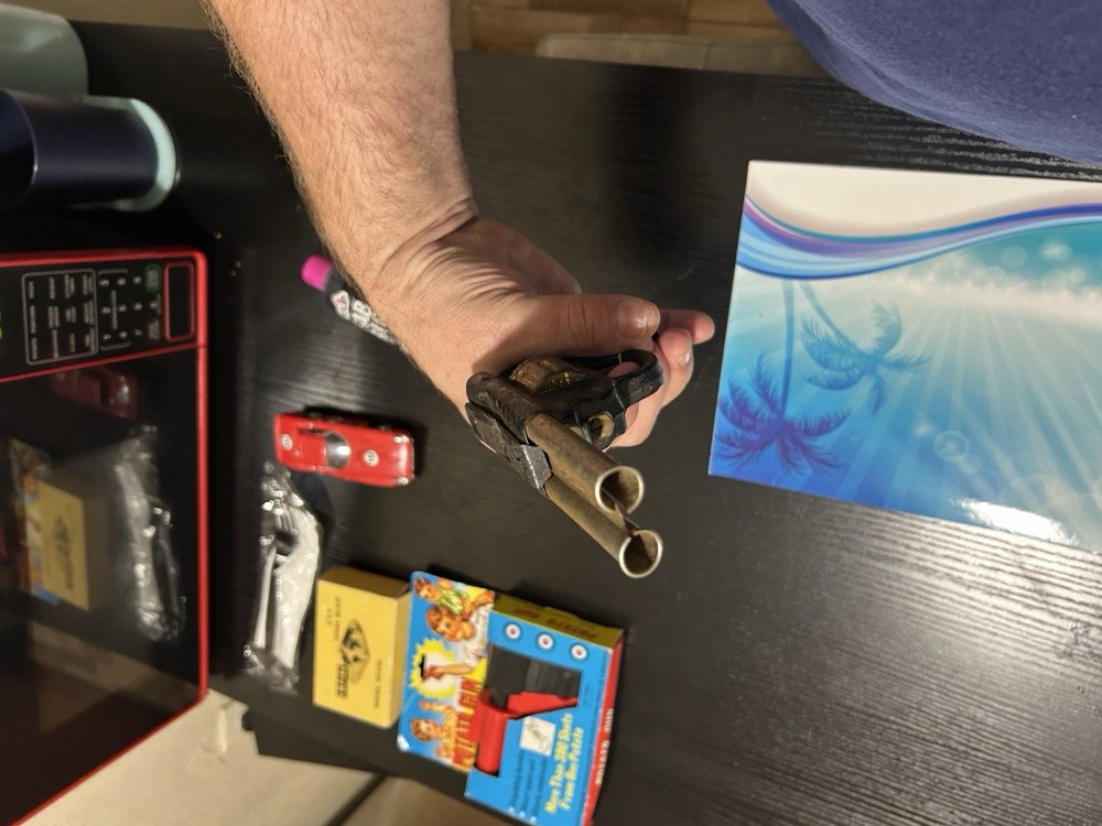 Double barrel working dart gun