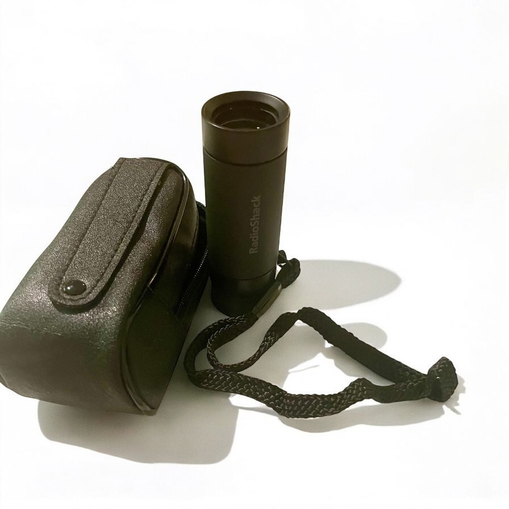 RadioShack GolfScope Range Finder With Carry Case & Strap (TA5)