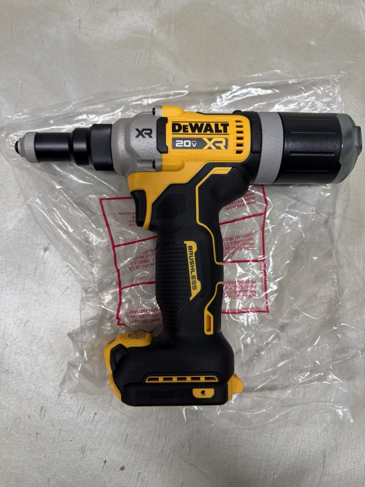 DEWALT DCF414GE2 20V MAX XR BL 1/4" Rivet Tool w/ 2 POWERSTACK Batts, 1.7 Ah Kit