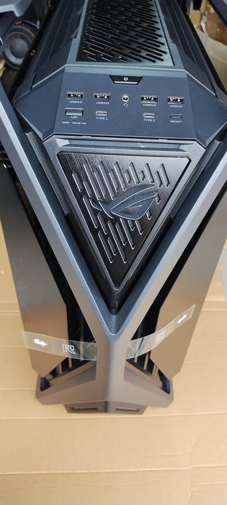 ASUS ROG Hyperion GR701 BTF Edition E-ATX Tower Desktop Computer Case Black READ