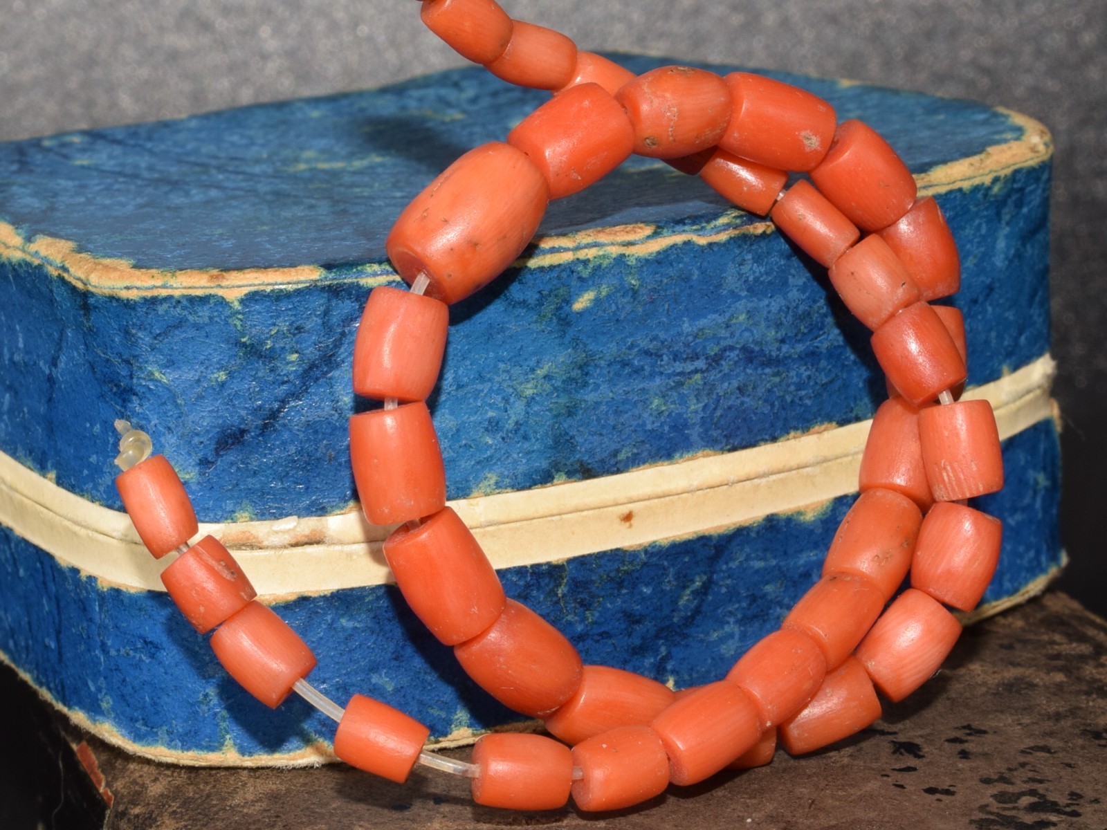 UNDYED Antique BEAD CORAL salmon VTG Mediterranean TIBETAN Japan Mala dZi Chung