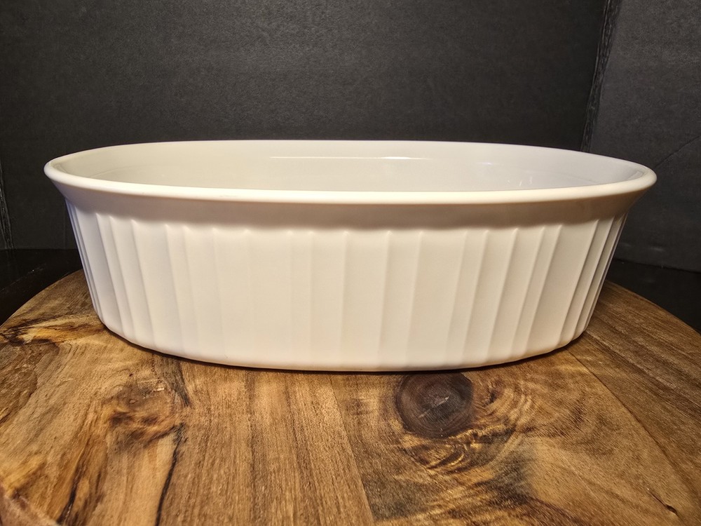 White Corning Ware Oval Baking Dish 1 Litre / 4 Cups Ceramic Bake Ware NEW