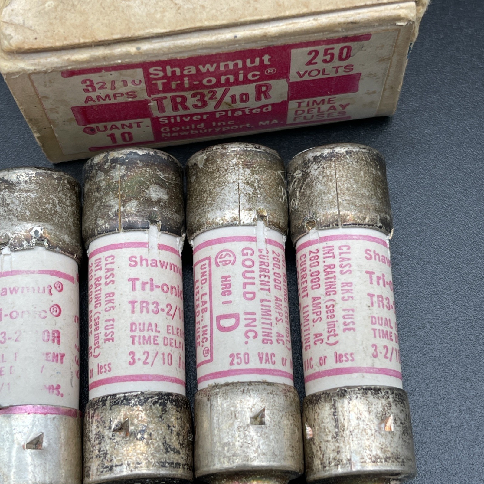 Gould () Shawmut TR3-2/10R TRI-ONIC Fuses 3.2A 250Vac 160Vdc Time Delay Lot 6